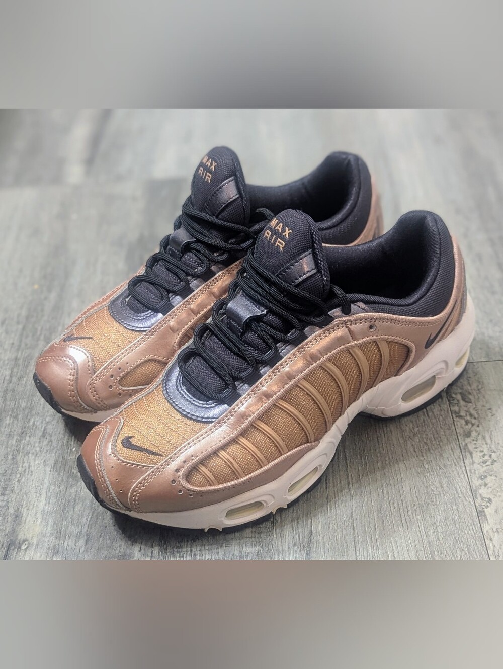 Nike Air Max Tailwind IV Sneakers